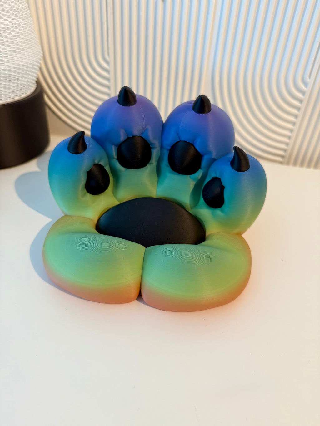 Cat Paw Stand