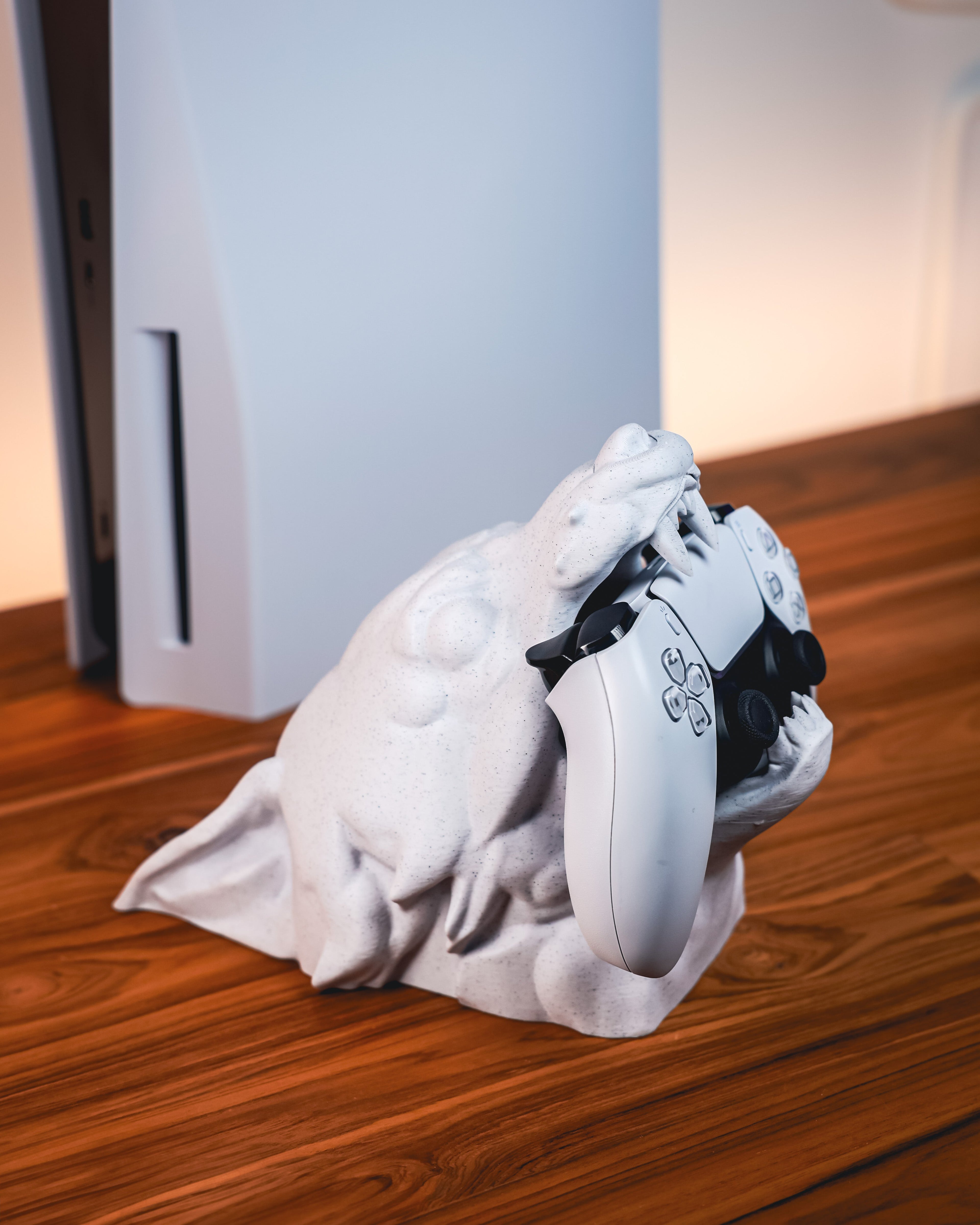 Wolf Controller Stand