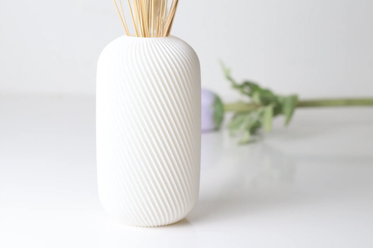Rosella Vaas – Kleurrijke Designvaas in Unieke Vorm voor Elk Interieur